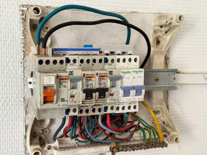 Mise aux normes tableau électrique maison Albi