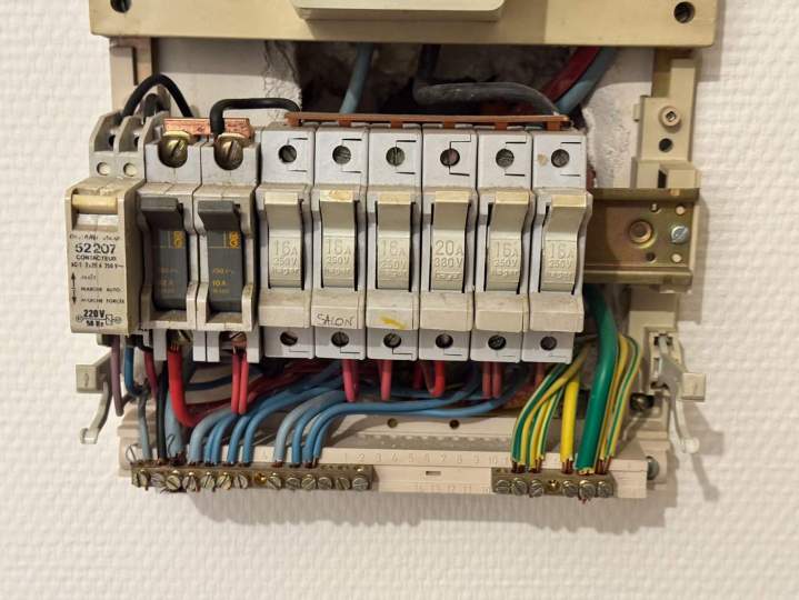 Installation disjoncteurs Albi