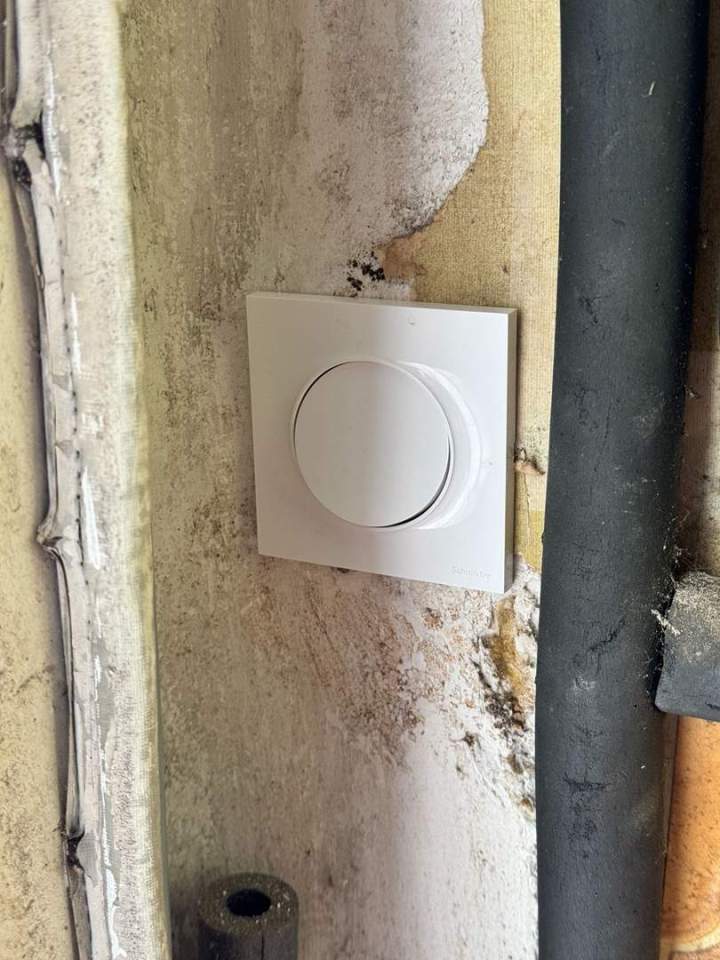 Installation interrupteur Albi