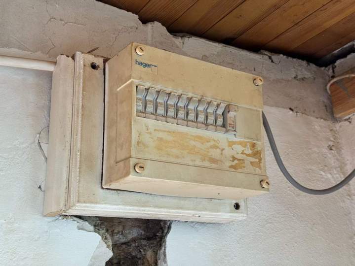 Mise en place disjoncteurs protection électrique maison Albi