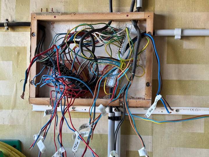 Installation nouveau tableau électrique rénovation maison Albi